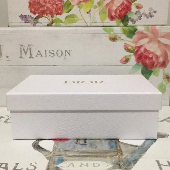 Brand New! DIOR Blue White & Gold Gift Box Set Box/Tissue/Envelope/Ribbon! ✨ - Picture 9 of 12